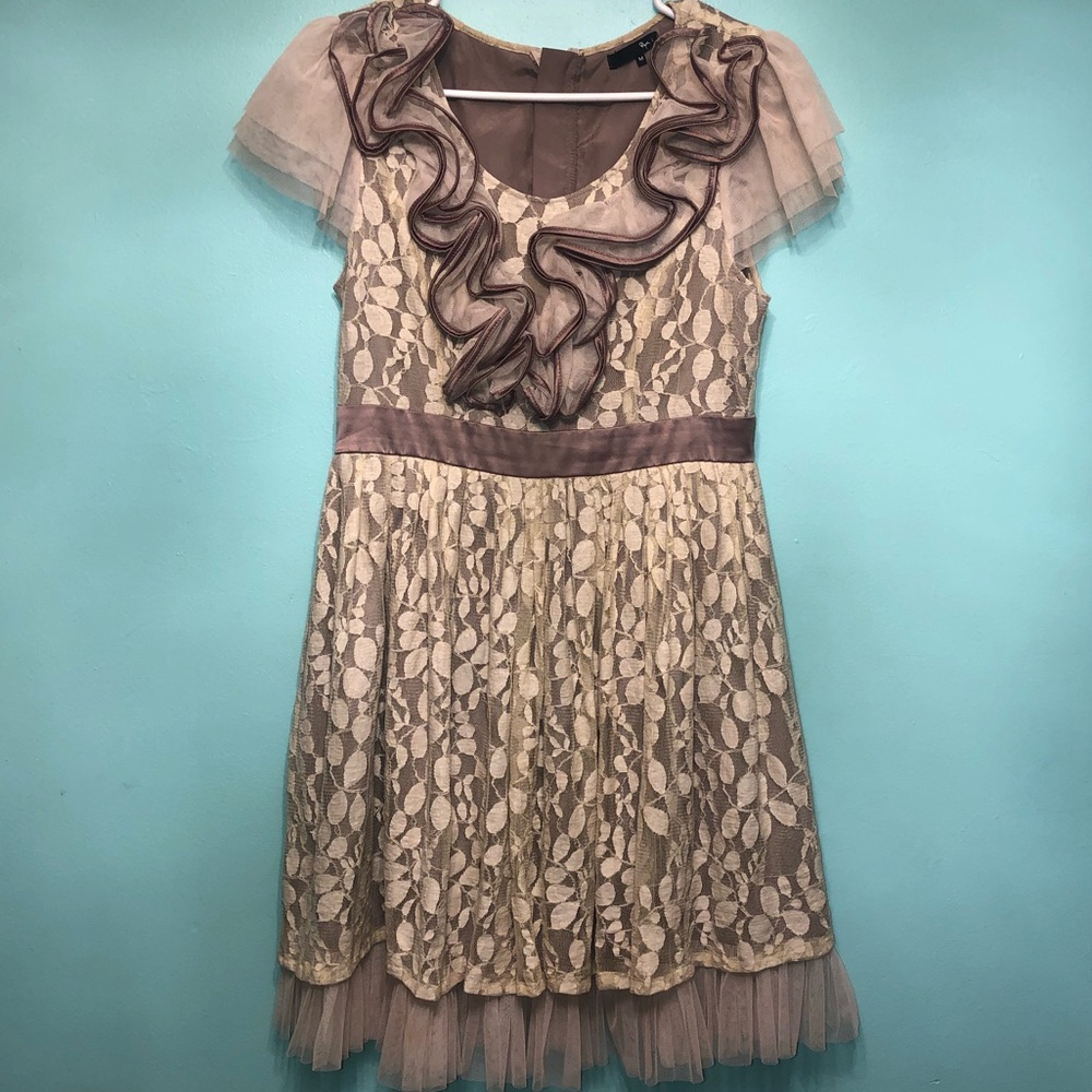 Brown Lace Ruffled Boutique Dress
